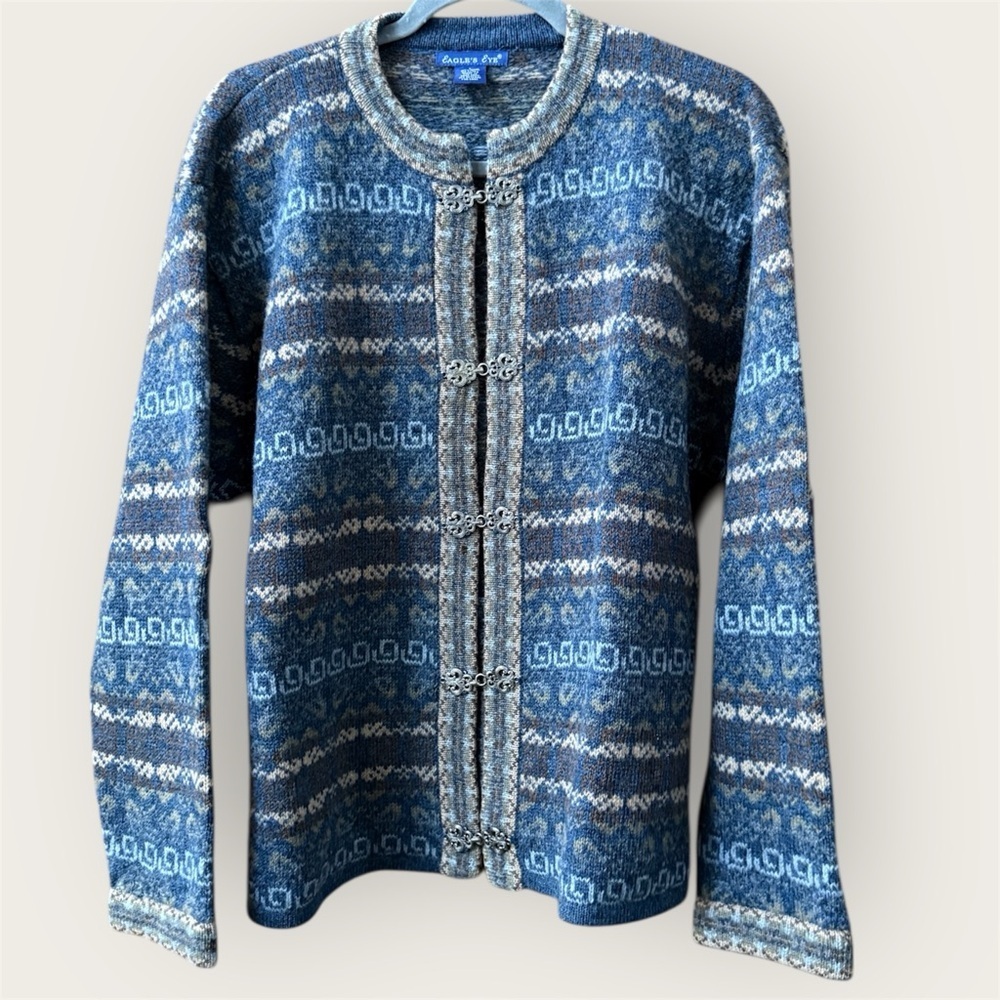 Vintage Eagle Eye 100% wool blue cardigan sweater metal clasp closure hardware